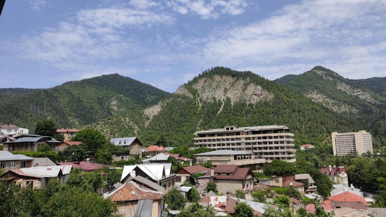 Borjomi Nest Hotel Luaran gambar