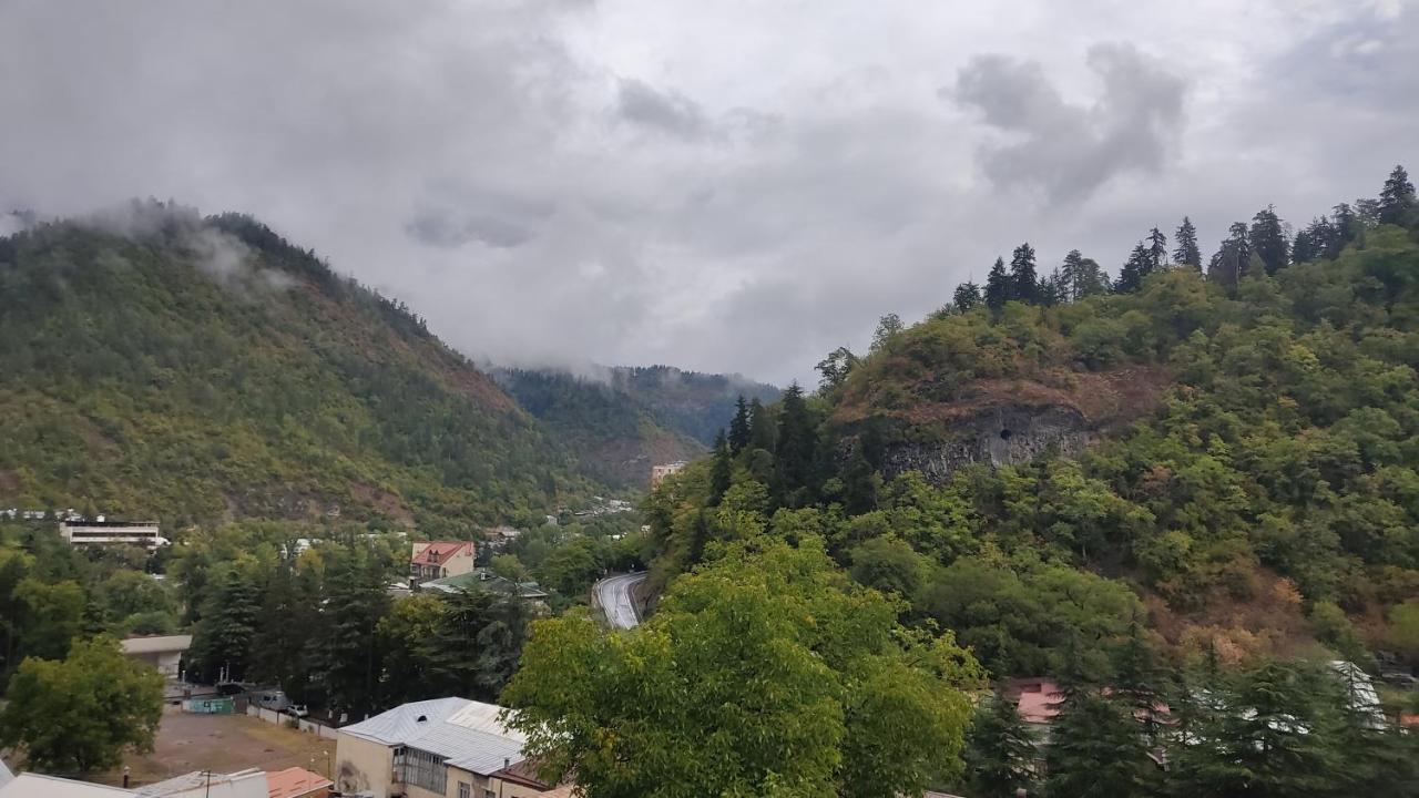 Borjomi Nest Hotel Luaran gambar
